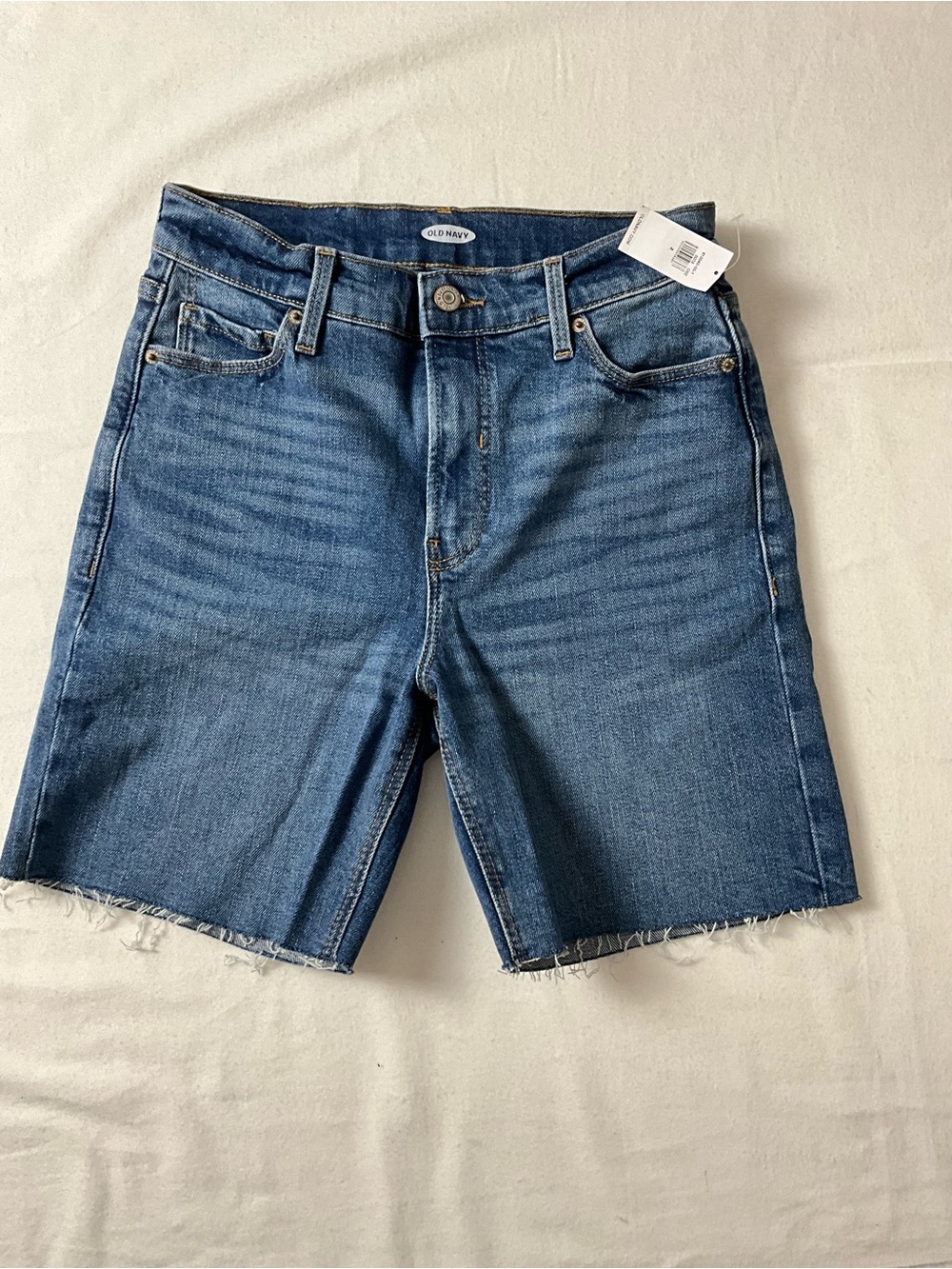 Old Navy Women’s High-Waisted OG Jean Cut-Off Shorts 7-inch inseam